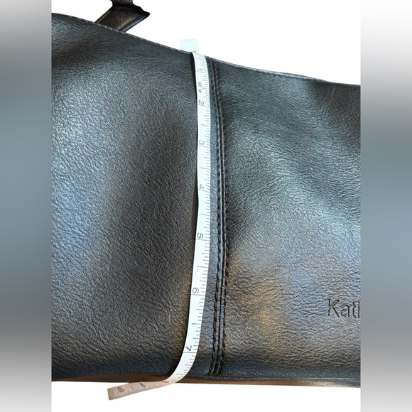 Black Faux Leather Convertible Shoulder Crossbody Bag Gold Hardware - Picture 10 of 11